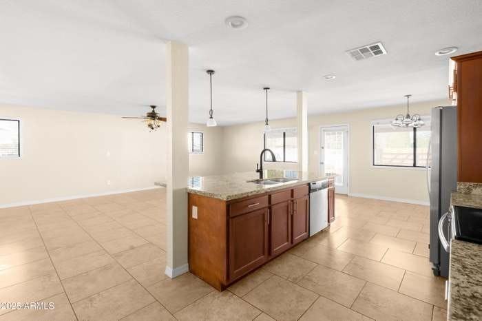 2715 S Rita Lane - Photo 3 of 28