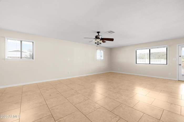 2715 S Rita Lane - Photo 7 of 28