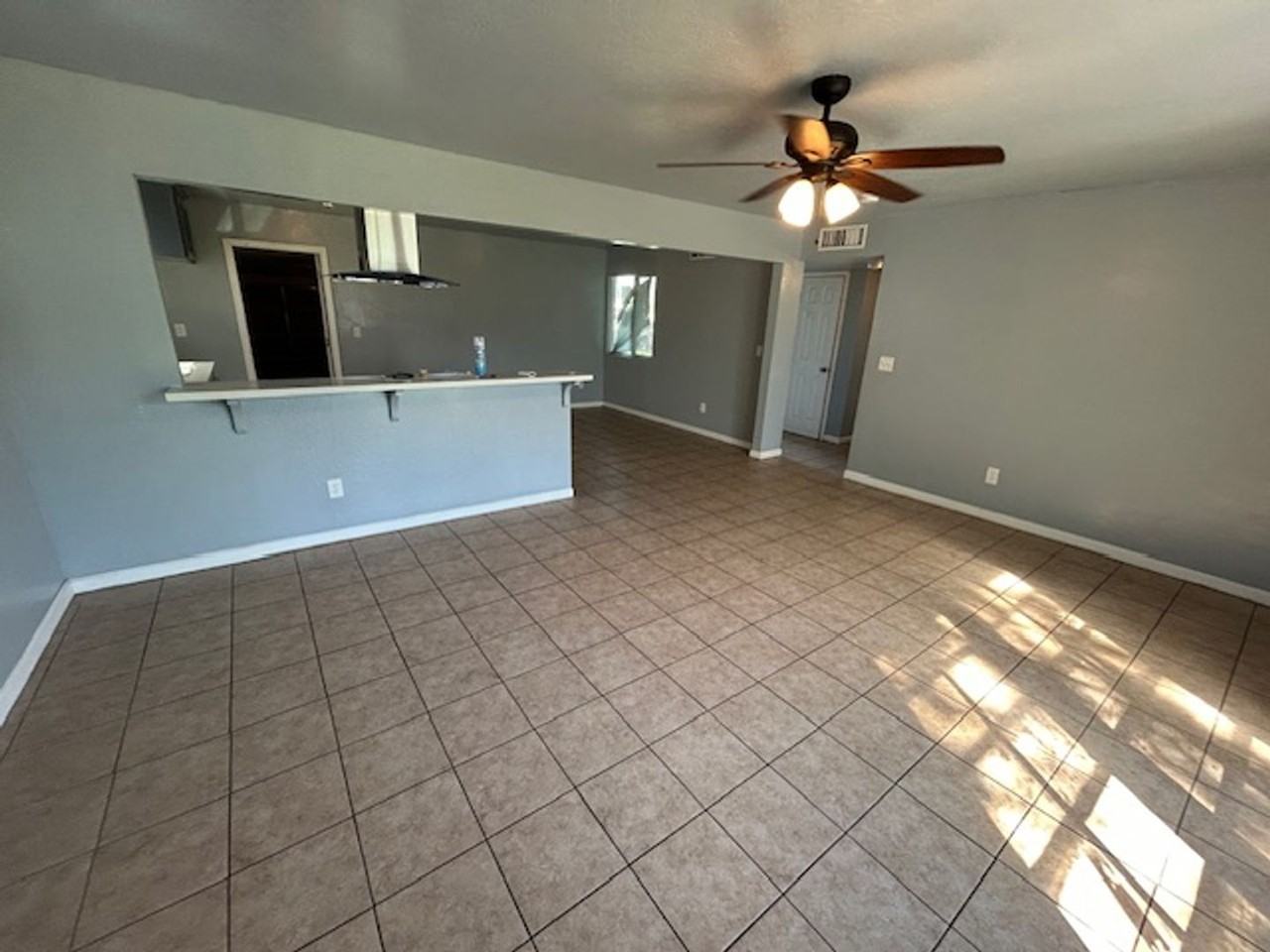 419 W Walnut Ave - Photo 3 of 8