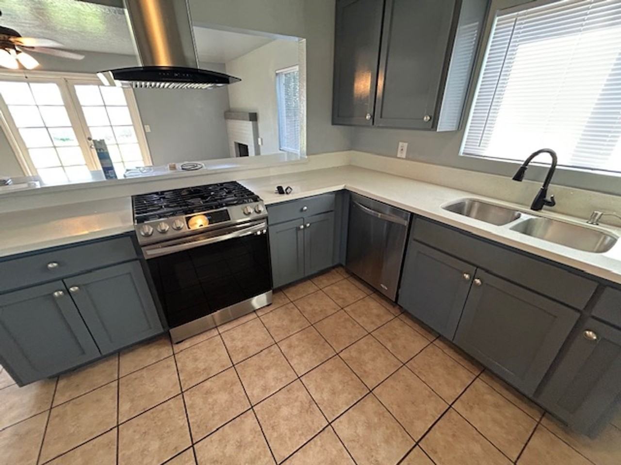 419 W Walnut Ave - Photo 5 of 8