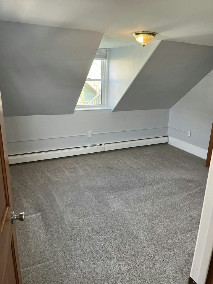 18 Roundy St, Unit 2 - Photo 2 of 12