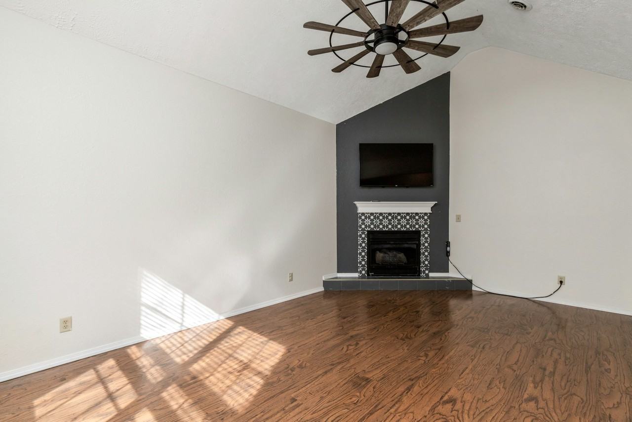 289 Carmel Valley Way - Photo 6 of 22