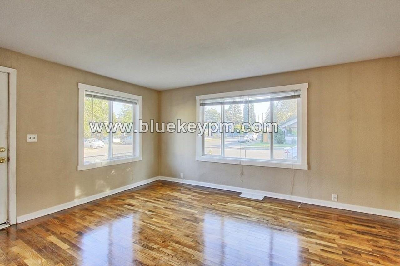 1900 Grant St - Photo 2 of 10