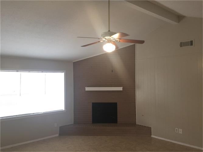 11610 Sagehollow Ln - Photo 3 of 8