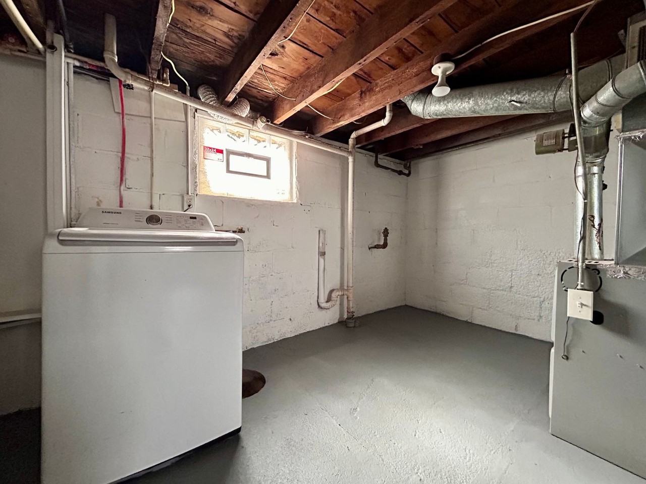 1126 Holt St - Photo 6 of 25