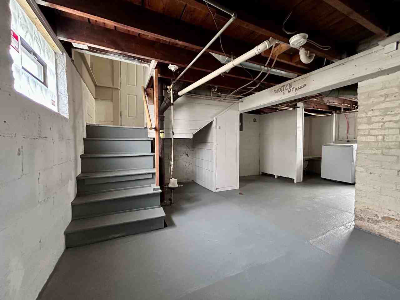 1126 Holt St - Photo 7 of 25