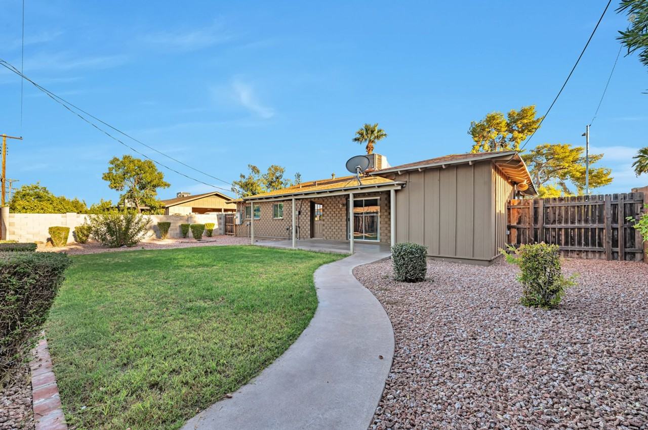 8326 E Columbus Ave - Photo 4 of 26