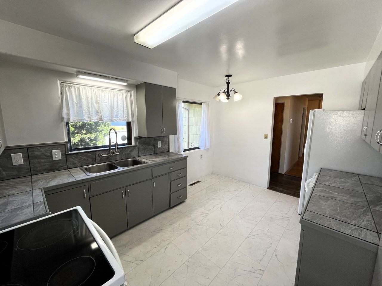 3550 Nevada St - Photo 5 of 24