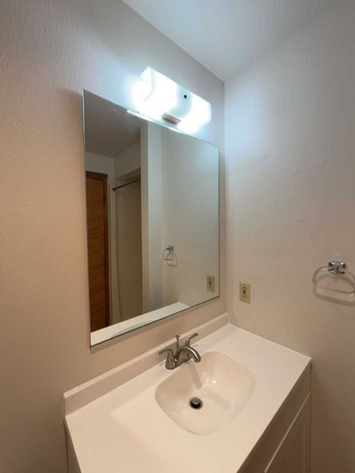 1111 23rd St - Photo 6 of 12