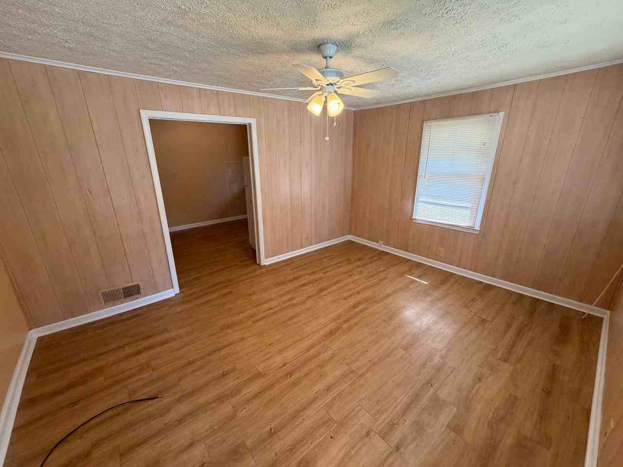 3233 West St Sw - Photo 2 of 10