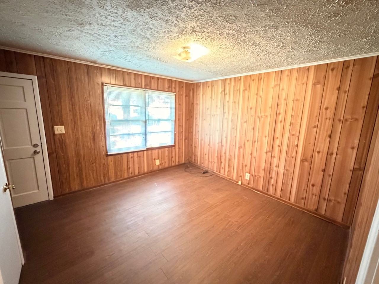 3233 West St Sw - Photo 6 of 10