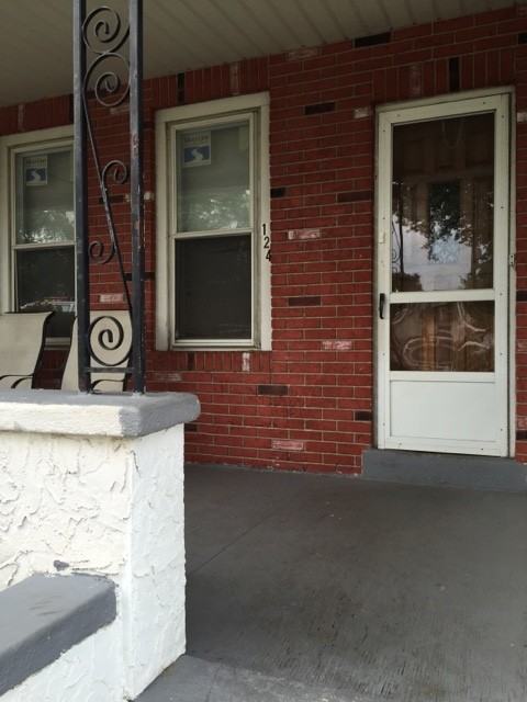 124 Darcy Ave - Photo 2 of 11