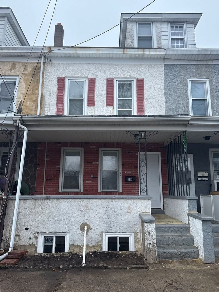 124 Darcy Ave - Photo 4 of 11