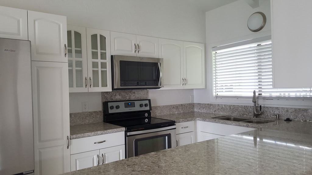 73-4346 Poipu Pl - Photo 2 of 10