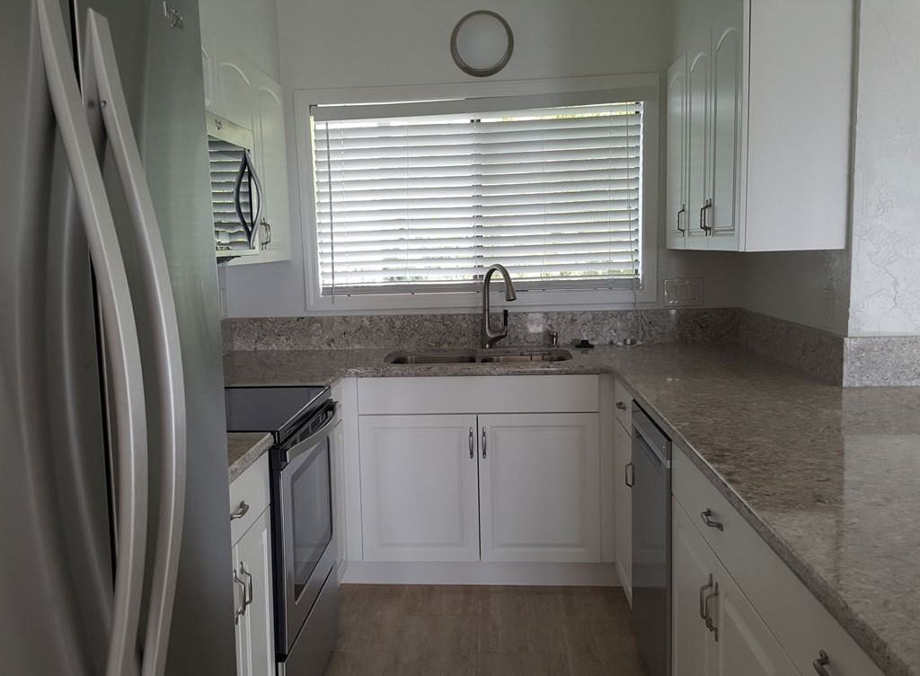 73-4346 Poipu Pl - Photo 3 of 10