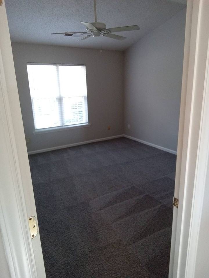 3200 New Hampshire Dr - Photo 5 of 15