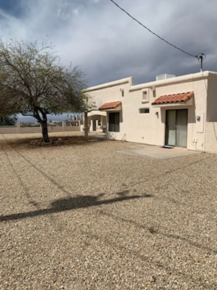 3270 Fan Palm Dr - Photo 3 of 15