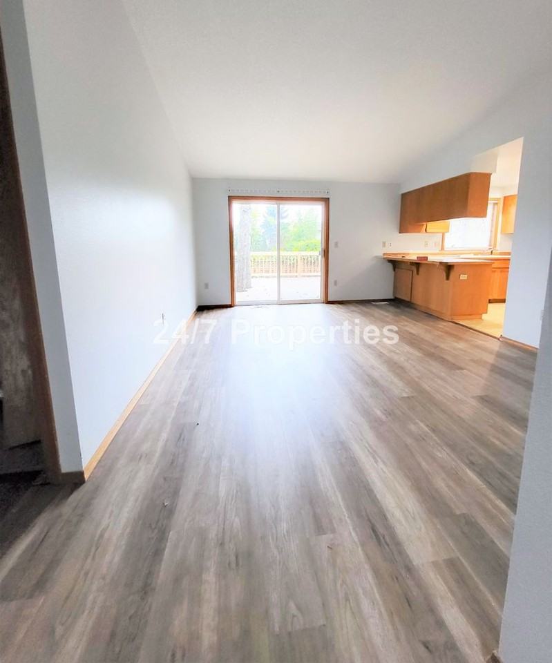 7166 Se Frances St - Photo 6 of 16