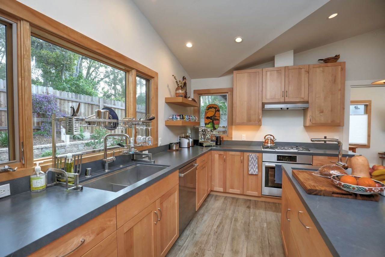 2568 Mesa School Ln - Photo 7 of 43