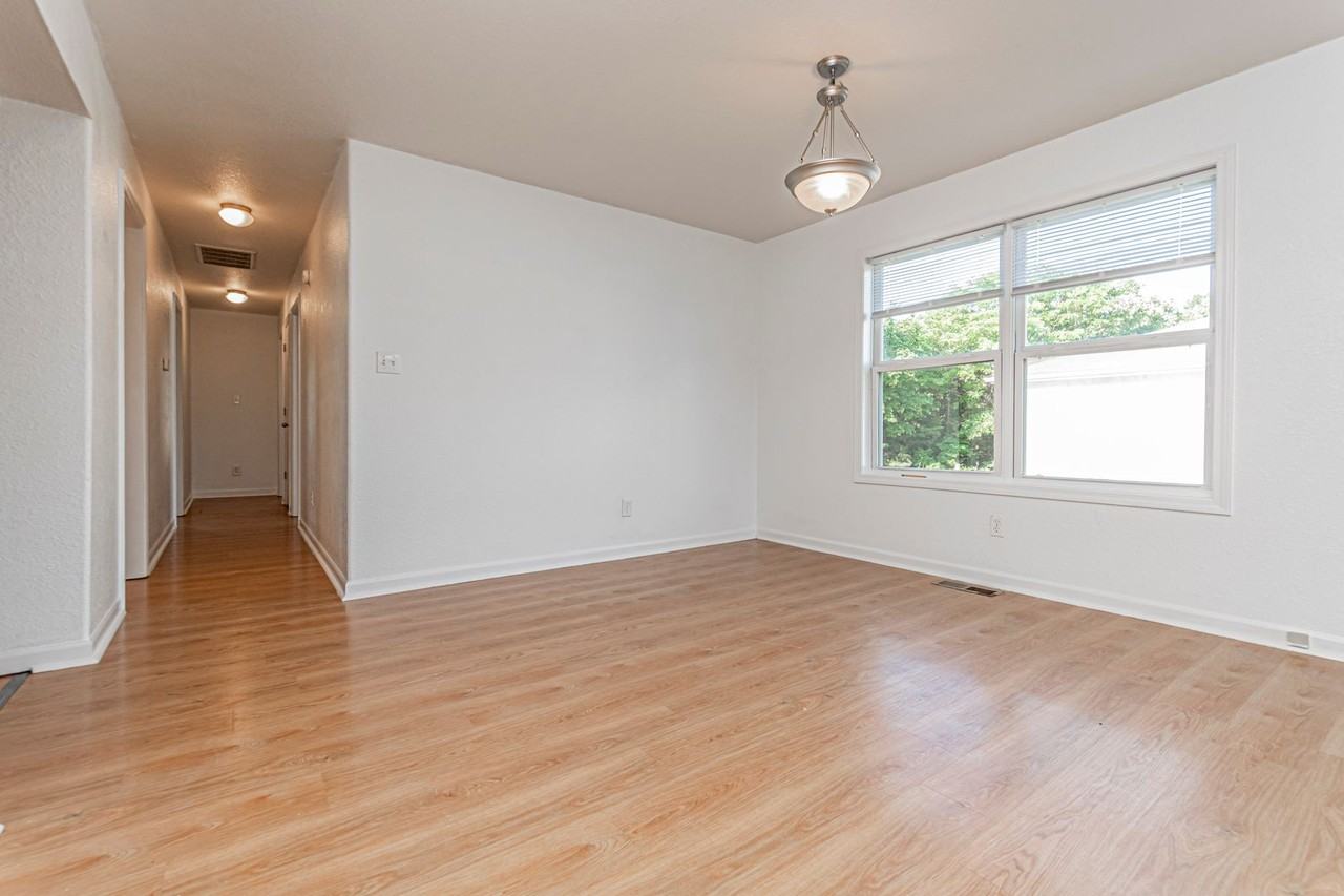 2323 Osprey Ct - Photo 6 of 24