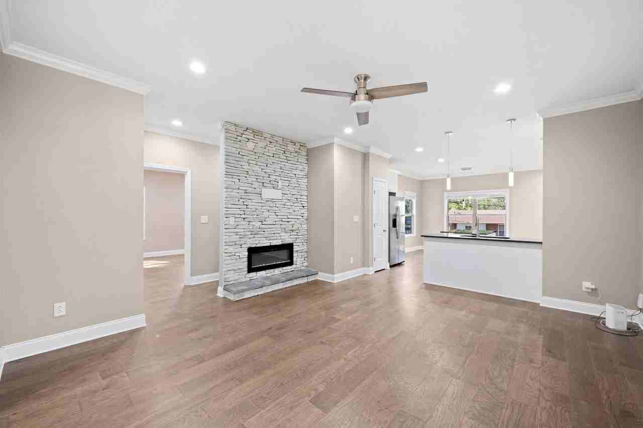 1282 Jostin Dr - Photo 4 of 37