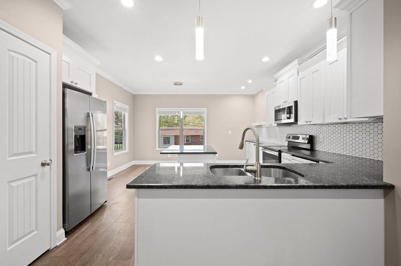 1282 Jostin Dr - Photo 7 of 37