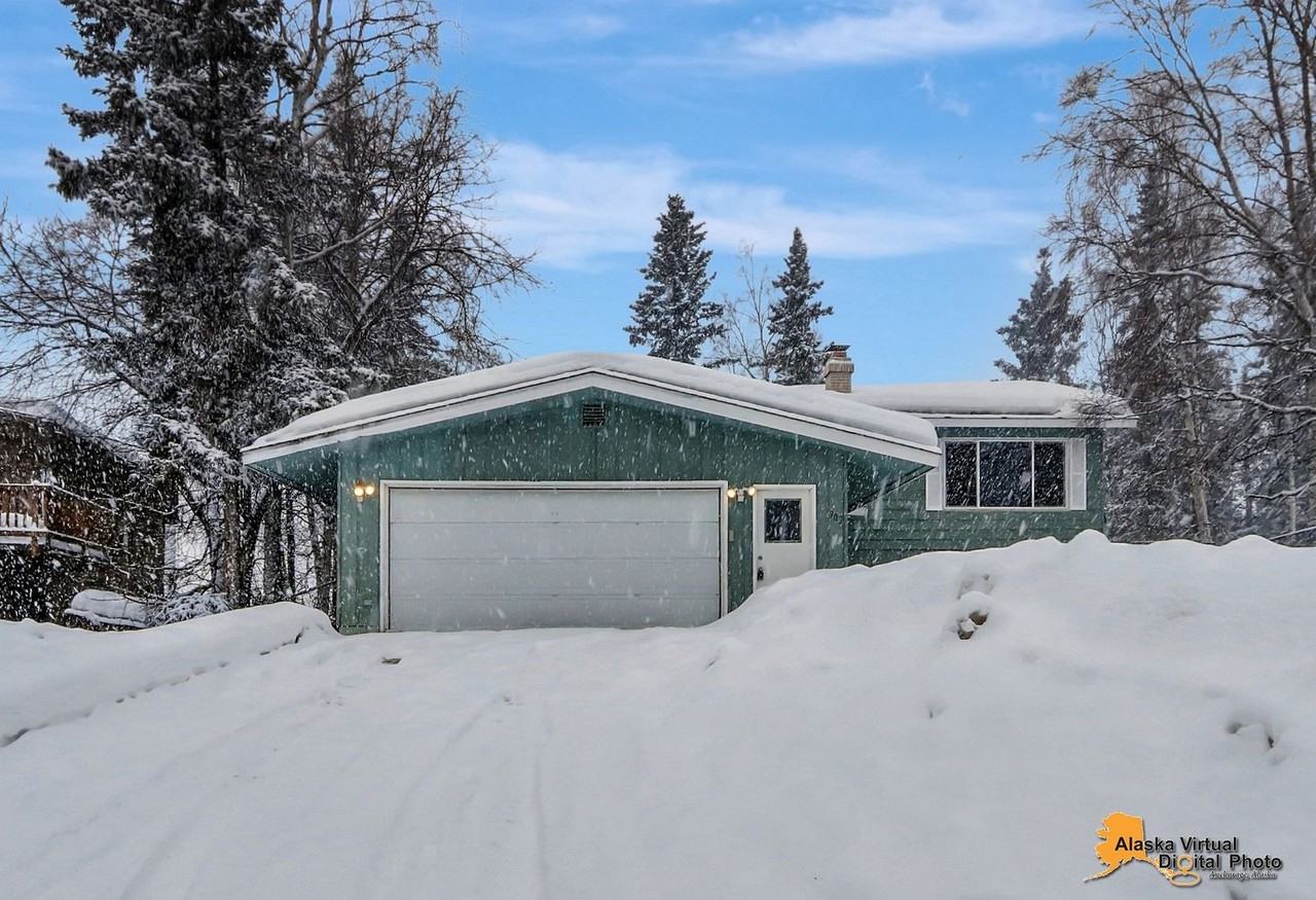 903 Bench Ct - Photo 2 of 40