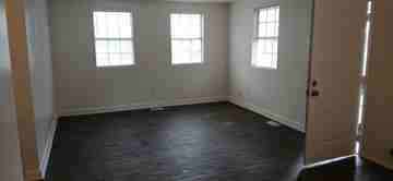 featured image of 4926 Francis St