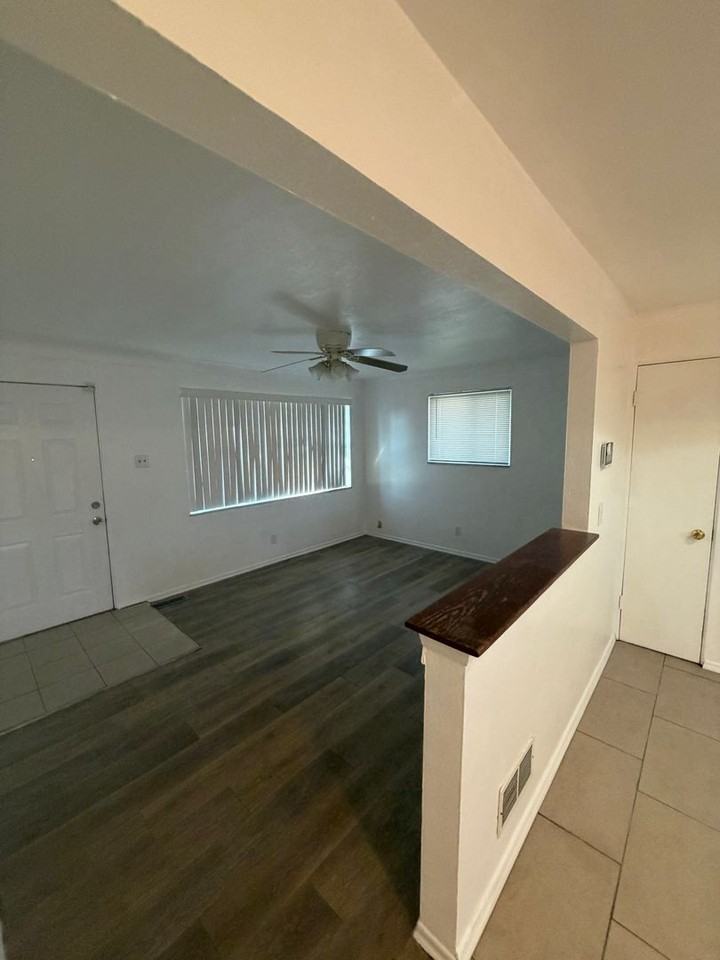 9065 Bobb Ave - Photo 4 of 13