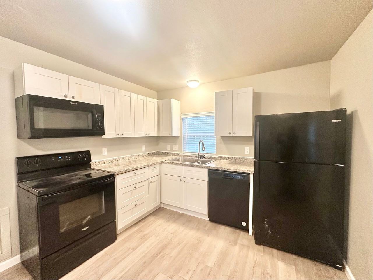 401 W Congress St - Photo 2 of 13