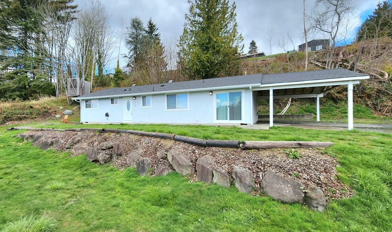 607 115th Ave Se - Photo 2 of 30