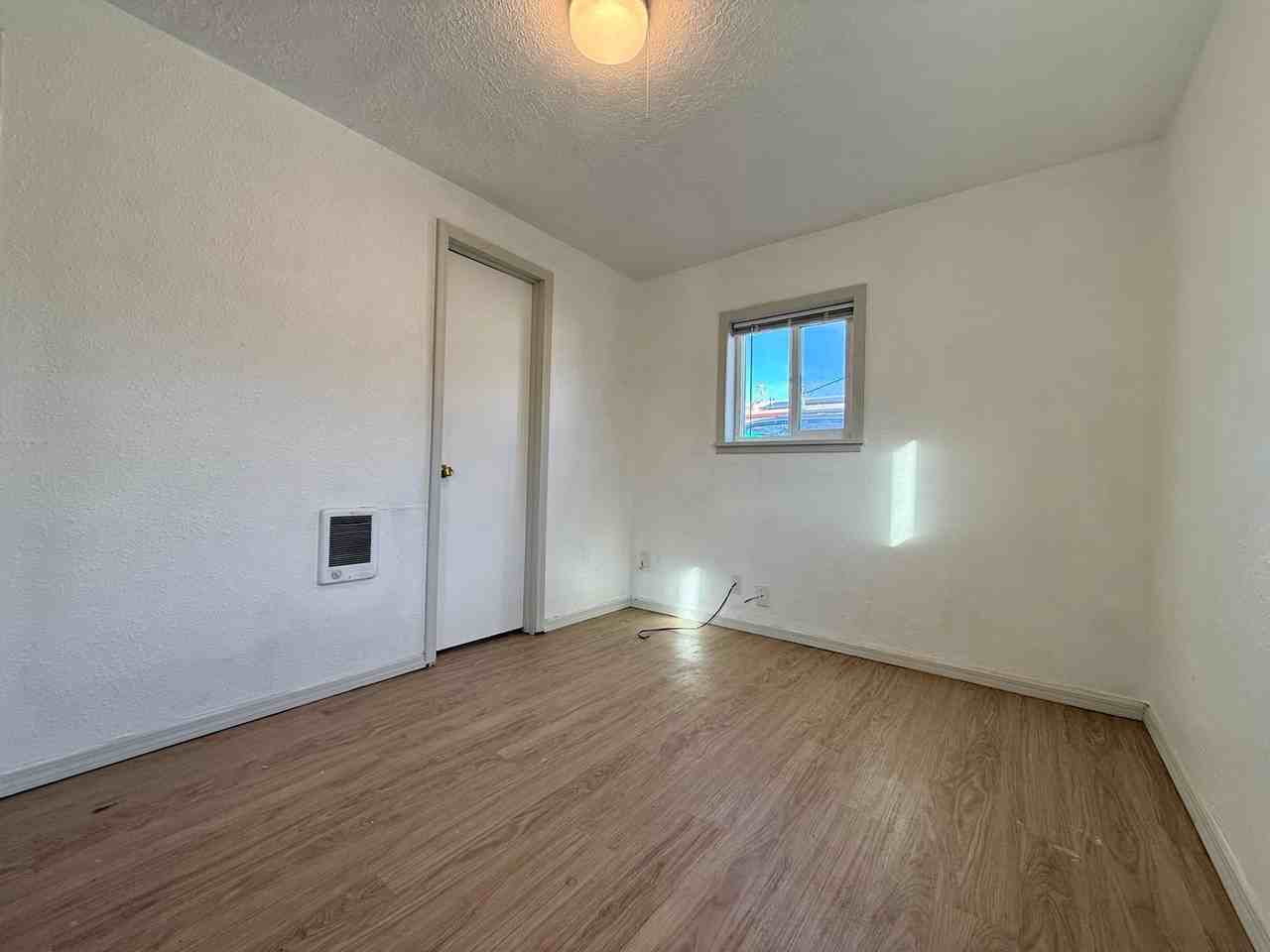 136 1/2 Sw 3rd St - Photo 7 of 14