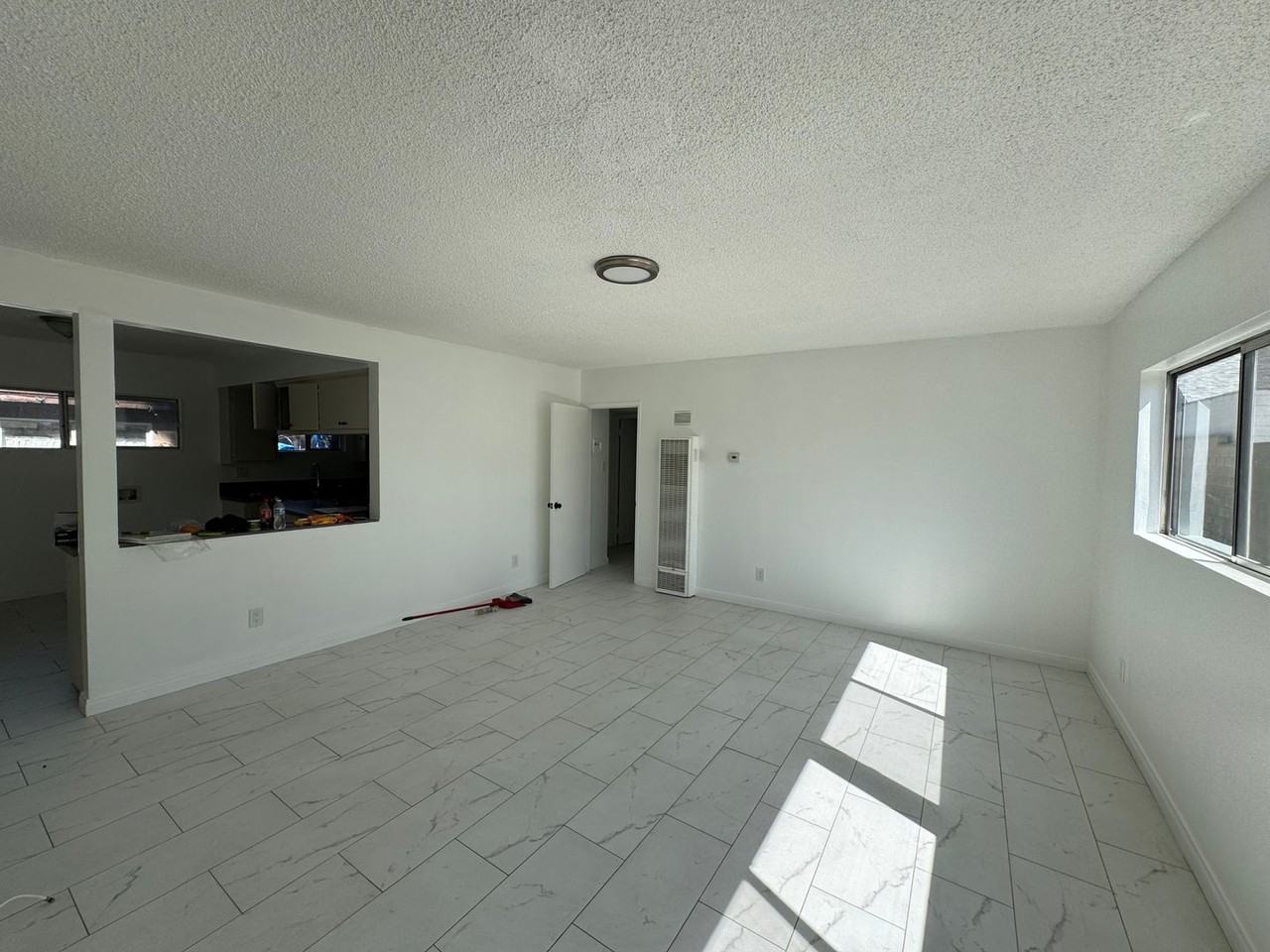 1422 El Sereno Ave - Photo 3 of 9