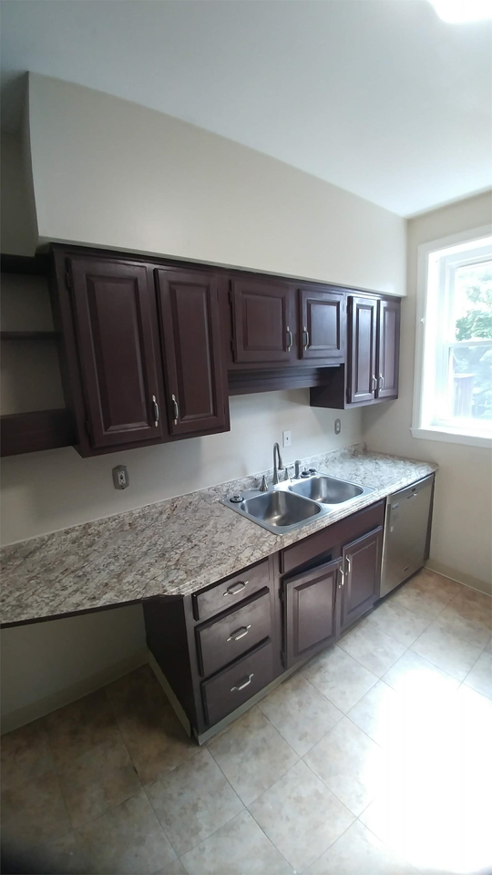 1415 Sandusky St #1 - Photo 3 of 13