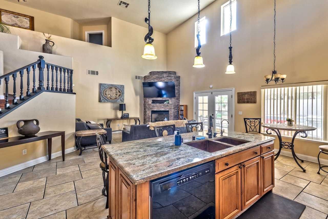 8971 Rolling Rock Dr - Photo 5 of 17