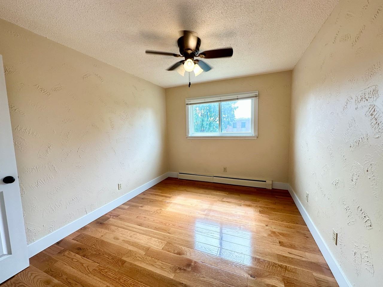 Aquila Flats - Photo 4 of 15