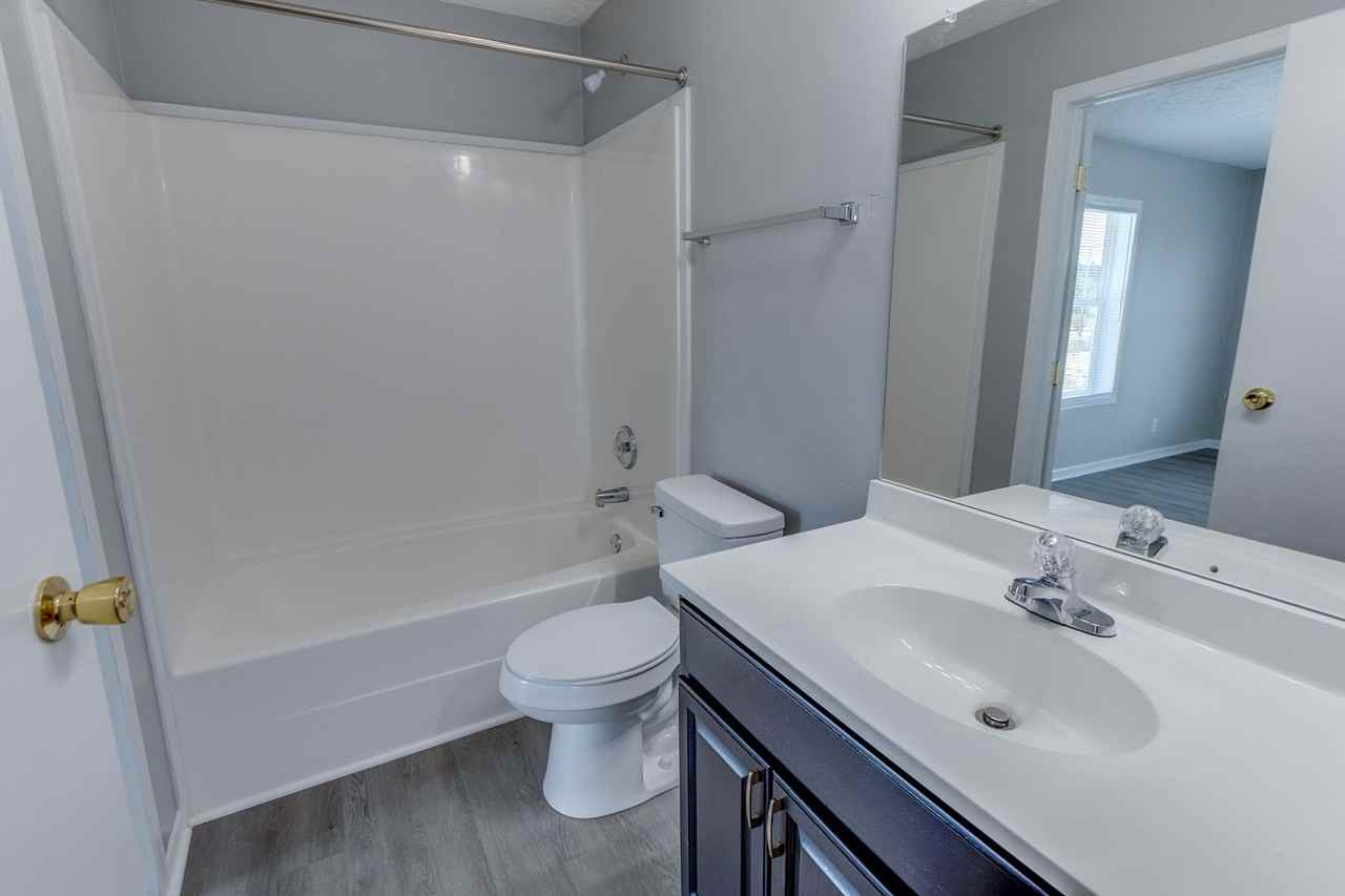 1854 Michigan Ave - Photo 6 of 10