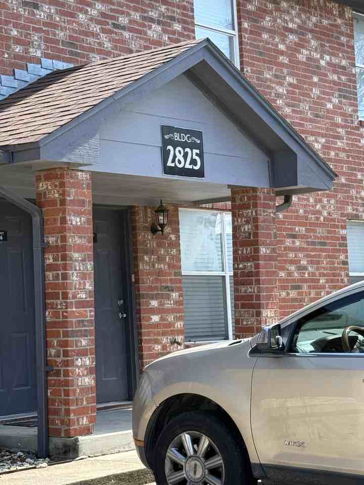 2825 Cedar Circle - Photo 2 of 20