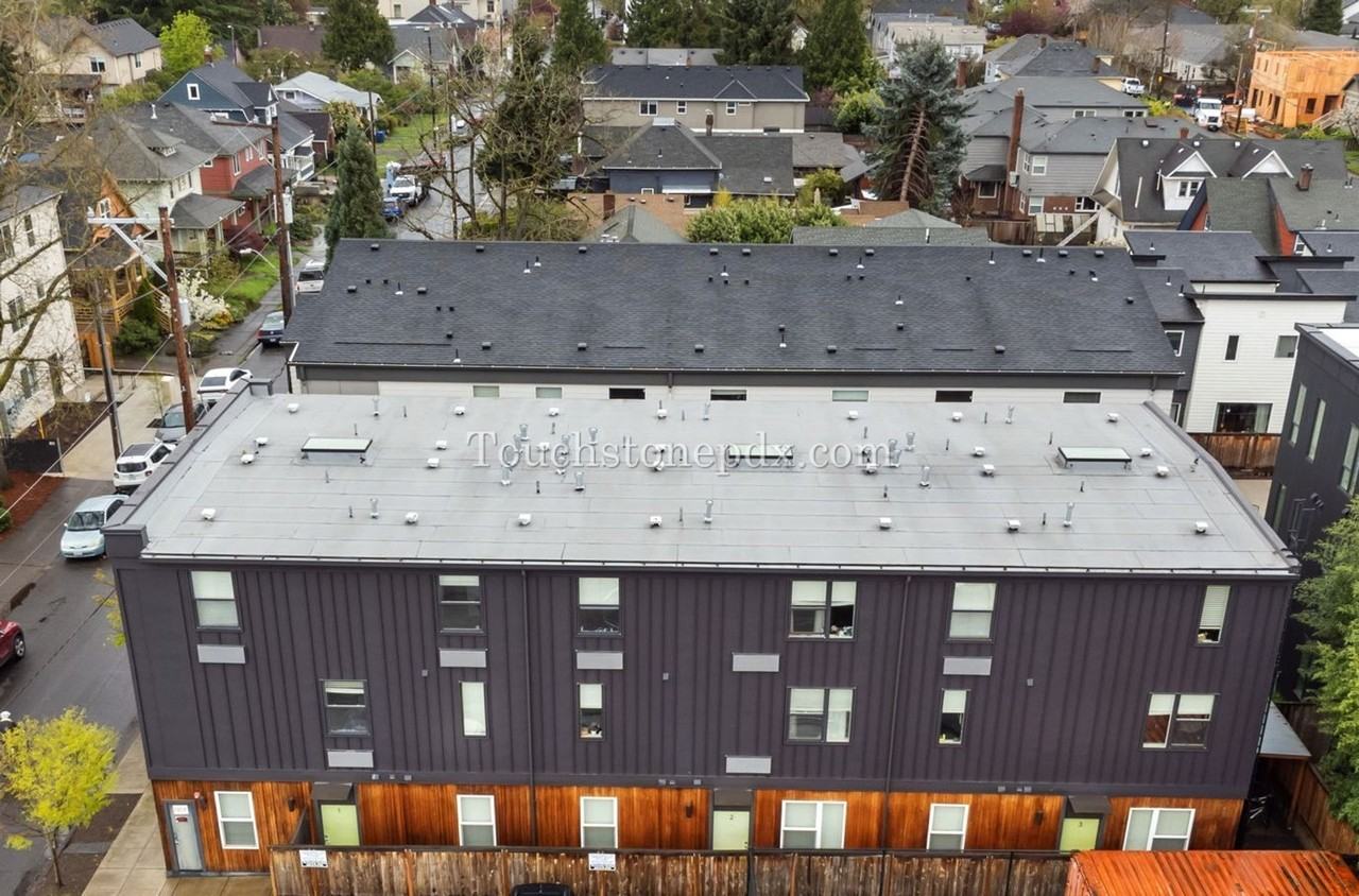 424 Ne Jessup St #12 - Photo 2 of 36