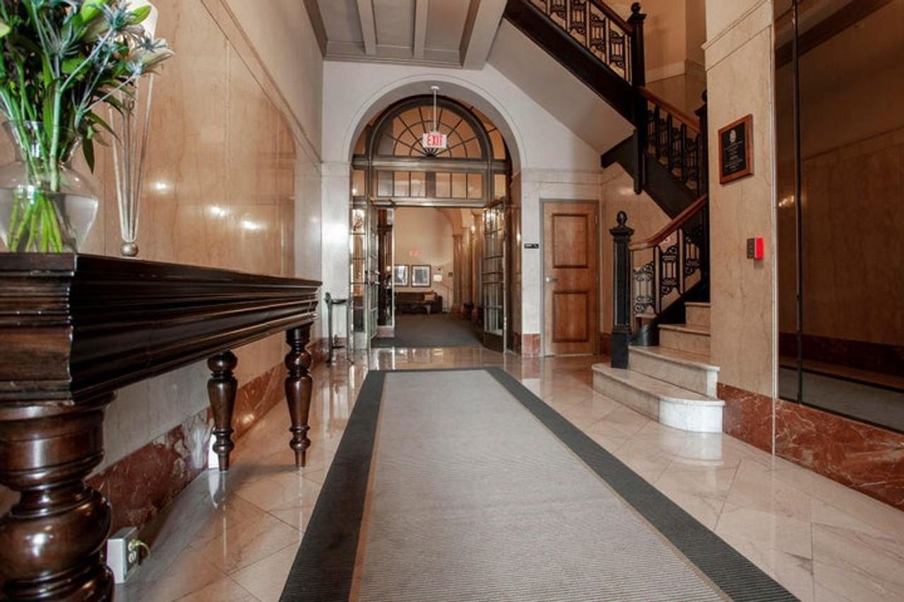 160 N Wall St #202 - Photo 2 of 21