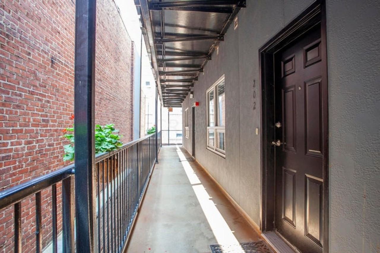 160 N Wall St #202 - Photo 3 of 21