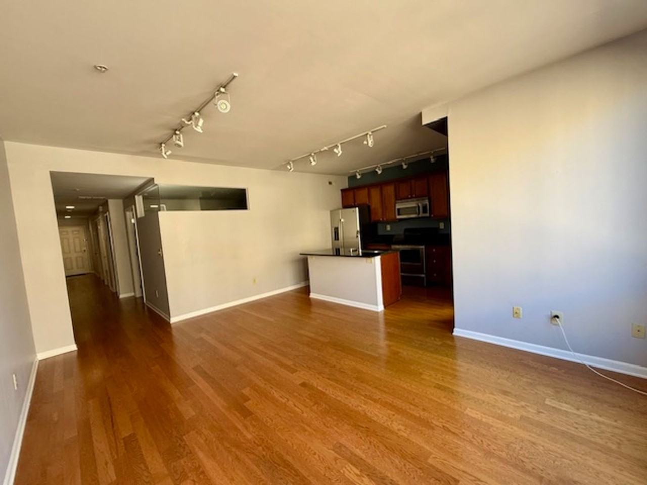 160 N Wall St #202 - Photo 5 of 21