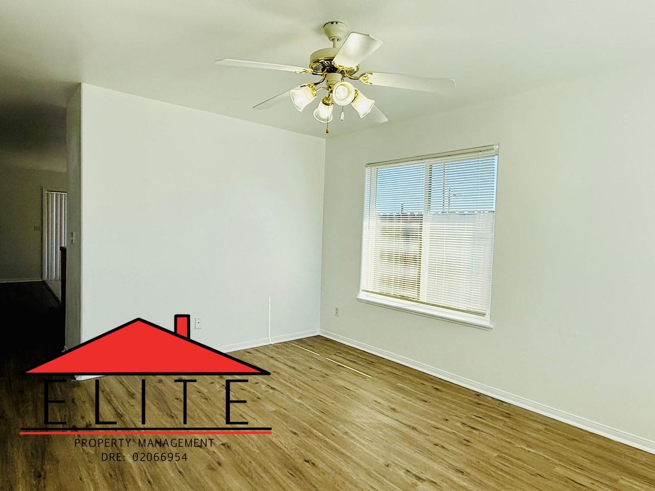 804 S Nevada St - Photo 2 of 20