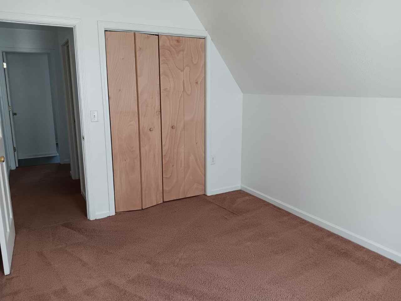18 E Grand Ave - Photo 2 of 14