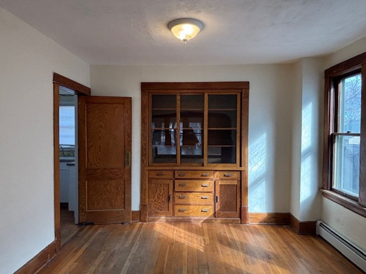 254 Hamline Ave S - Photo 6 of 25