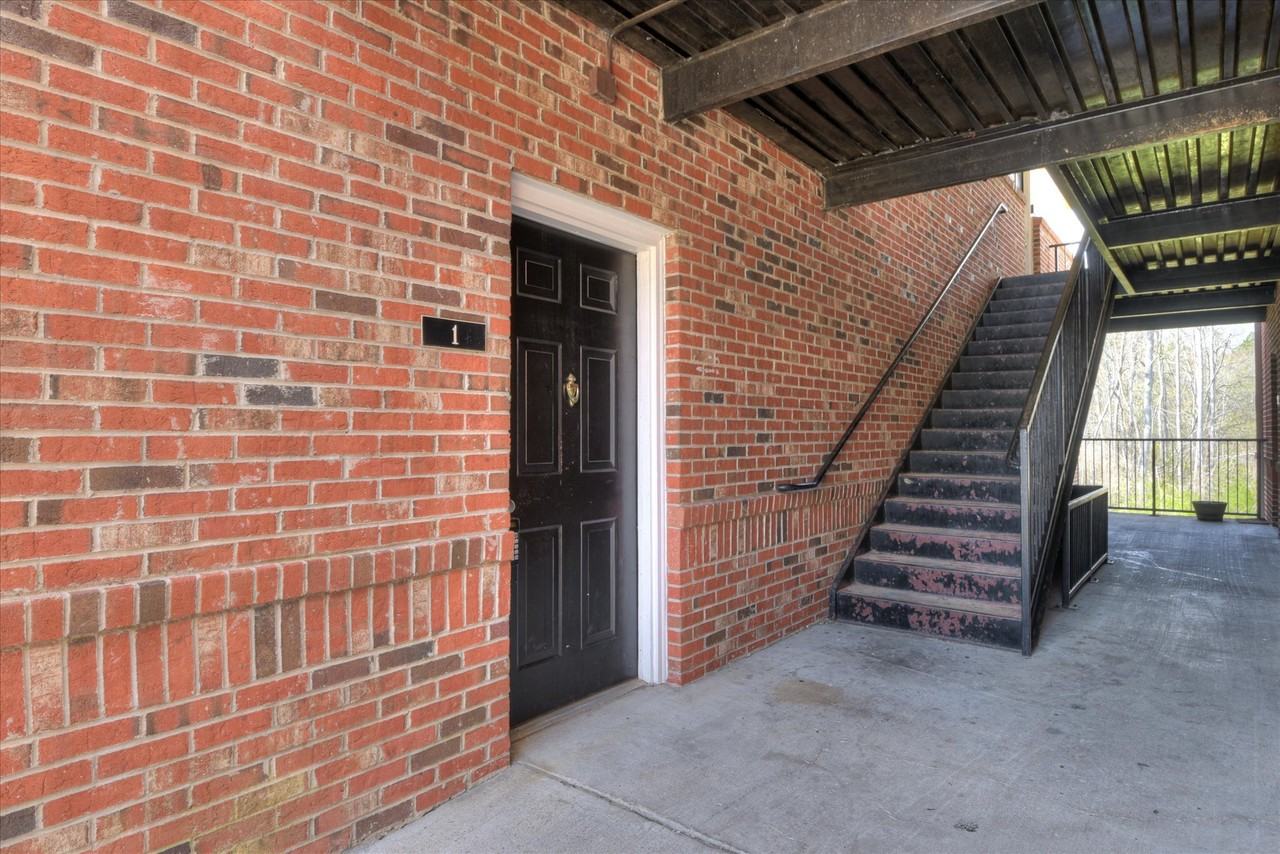 Hollybrook Apartments - Photo 2 of 20