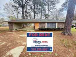 featured image of 208 Neal St