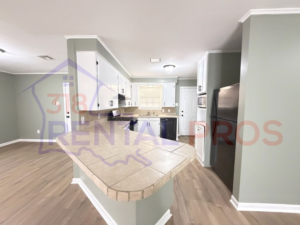 208 Neal St - Photo 7 of 23