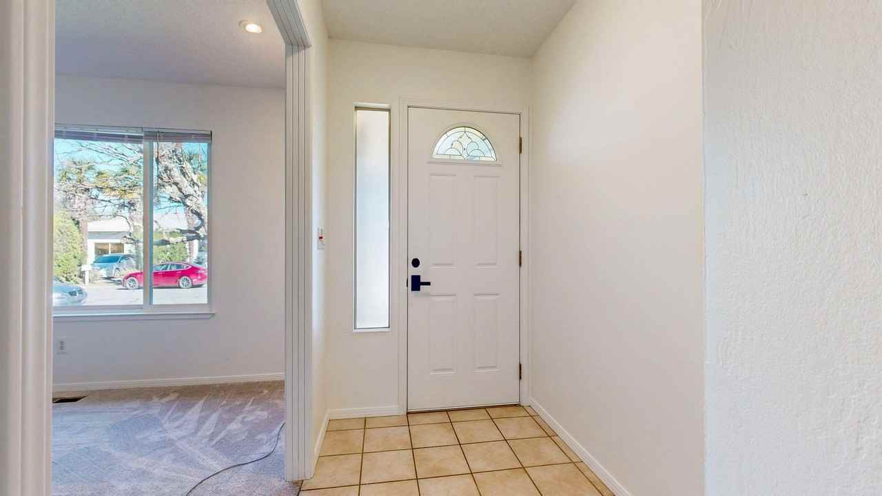 2338 Sundance St - Photo 7 of 50