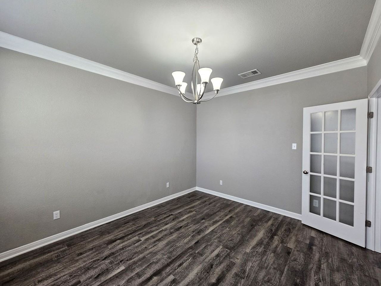 6008 Taffinder Ln - Photo 5 of 34